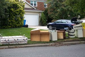 Stress-Free Junk Removal: Why Expert Hauling Is the Best Option for Your House